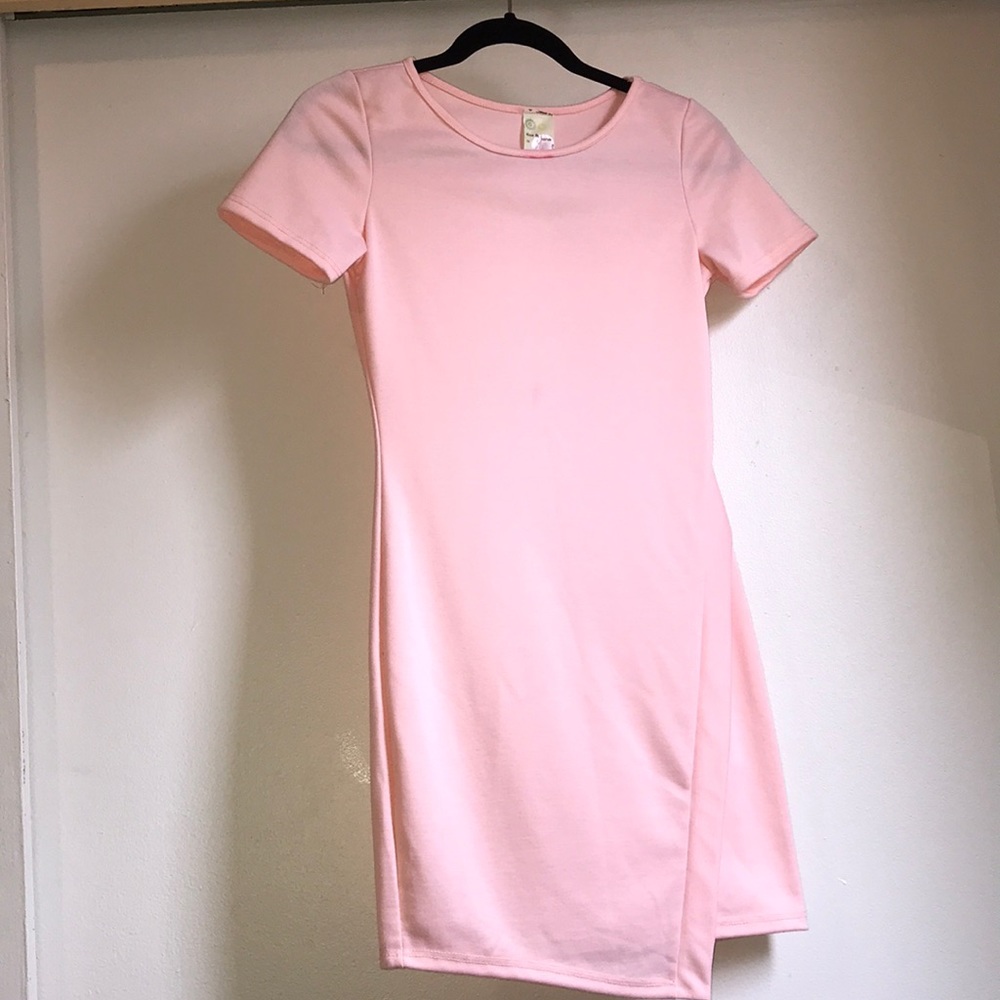Juniors/ women’s pink mini dress